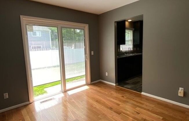 Beautiful 3 bedroom/2 bath home in South West Champaign!