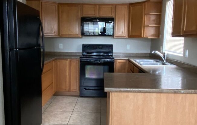 2 beds, 2 baths, 1,007 sqft, $1,200, Unit Unit 214