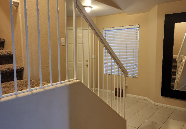 2125 E SALTSAGE DR