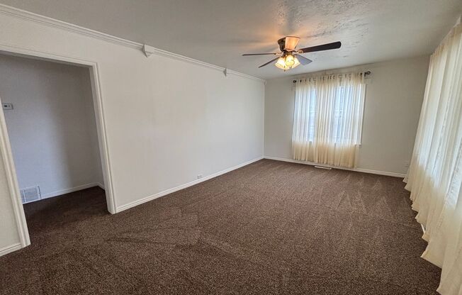 Amazing updated 4 bedroom Magna home is a must see!!