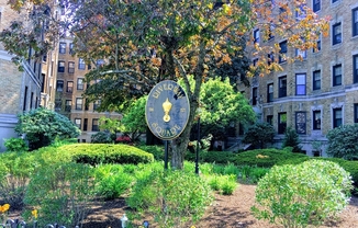 122 RIVERWAY