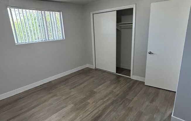 2 beds, 1 bath, 810 sqft, $1,195, Unit 75