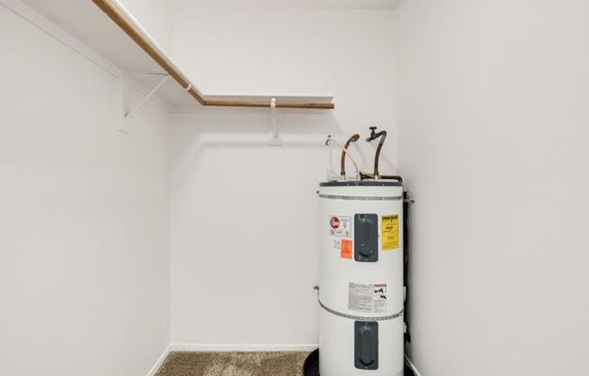 1 bed, 1 bath, 660 sqft, $1,600, Unit 404