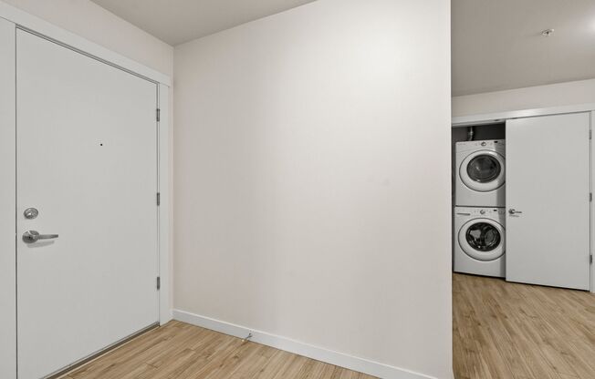 1 bed, 1 bath, 483 sqft, $1,675, Unit 227