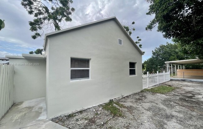 4293 NW 2nd St