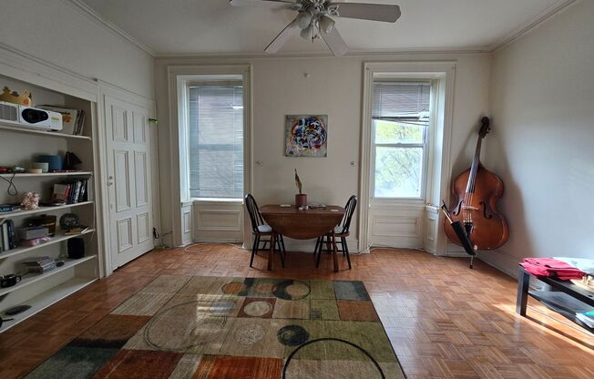 867 N 29th