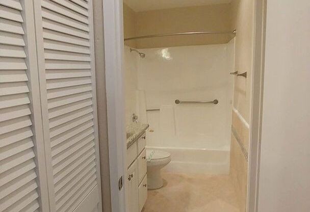 2 beds, 2 baths, 950 sqft, $2,750, Unit 118