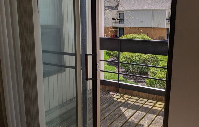 2 beds, 1.5 baths, 1,000 sqft, $1,451, Unit 8199-8199C