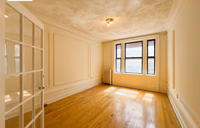 665 W 160 ST