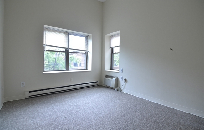 1 bed, 1 bath, 559 sqft, $2,995, Unit 60-10