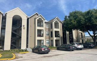 4708 WALDEN CIR