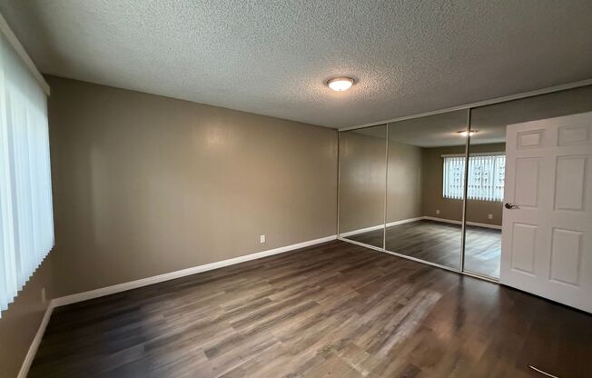 2 beds, 2 baths, 997 sqft, $2,600, Unit 090