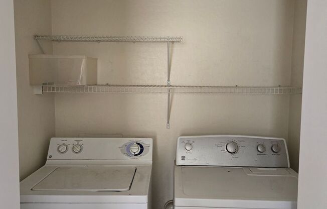 2 Bedroom, 2 Bath Available Now!