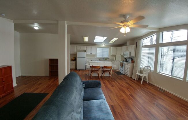 1 bed, 1 bath, 156 sqft, $750, Unit room 4 - Room 4