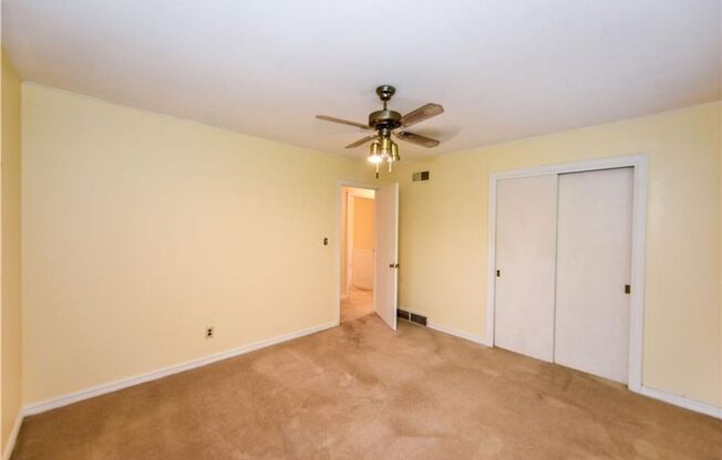 3 beds, 1 bath, $1,525