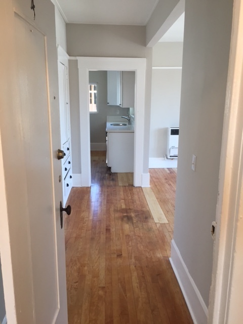 1 bed, 1 bath, $2,195, Unit 04