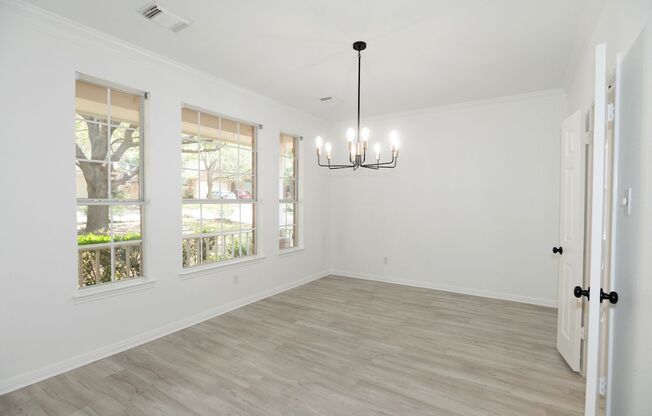 Remodeled Four Bedroom in Scofield Farms