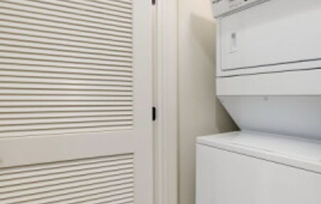 2 beds, 2 baths, 1,230 sqft, $2,627, Unit 770-3W