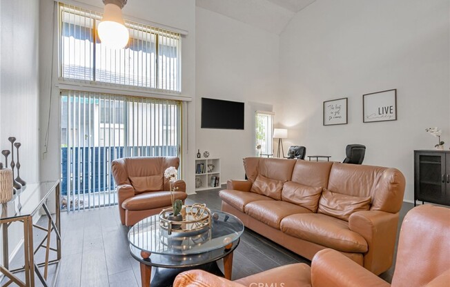 1 bed, 1 bath, 758 sqft, $2,200, Unit 203