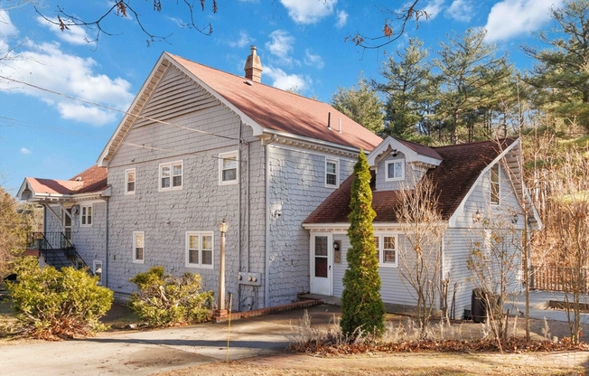21 ALT STOWE RD