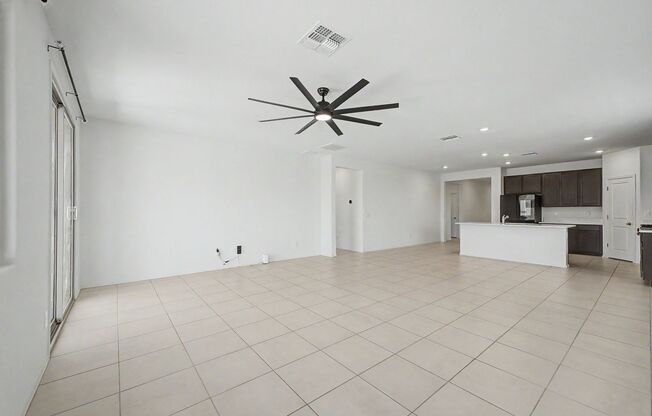 MOVE IN READY 4 Bed-2 Bath in Queen Creek