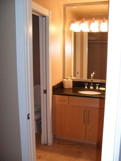 2 beds, 2 baths, $2,100, Unit 101