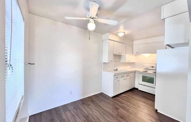 2250 - 2296 Valencia Apartments