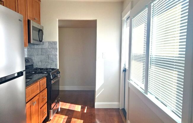 1 bed, 1 bath, $1,700