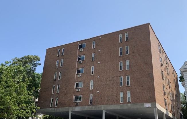 270 HIGHLAND AVE