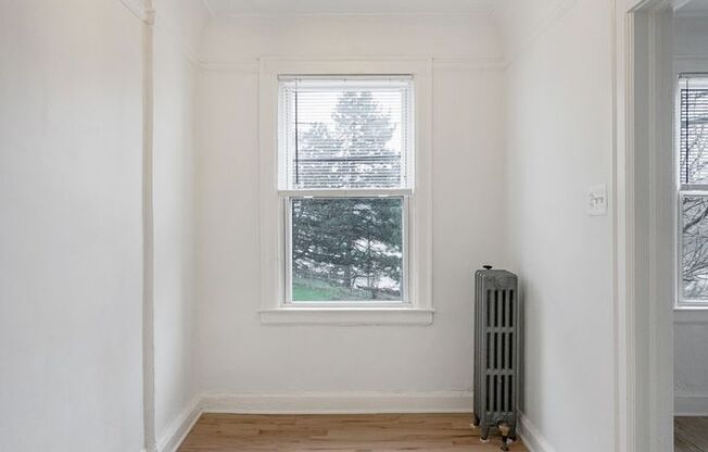 1 bed, 1 bath, 560 sqft, $1,090, Unit 108