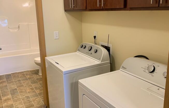 1 bed, 1 bath, 673 sqft, $1,010, Unit 615-107