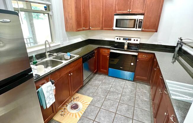 3/2 condo in Summers Bend on the Ashley!