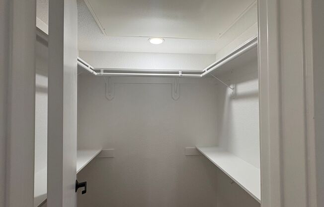 1 bed, 1 bath, 495 sqft, $2,715, Unit F-206