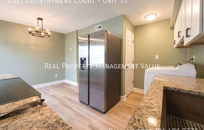 2003 Countrymens Court, Unit #32