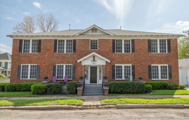 1501 W Morphy