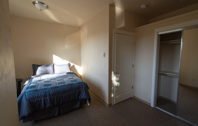 2 beds, 2.5 baths, 1,285 sqft, $1,600, Unit 02