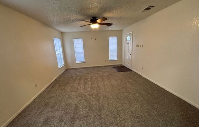 Nicely Updated 2 Bedroom, 1 Bath in Handley Area