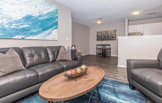 1 bed, 1 bath, 714 sqft, $1,566