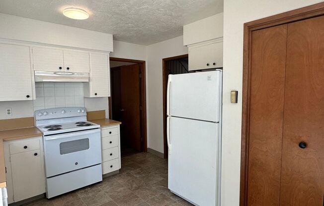 2 beds, 1.5 baths, $1,525, Unit 1