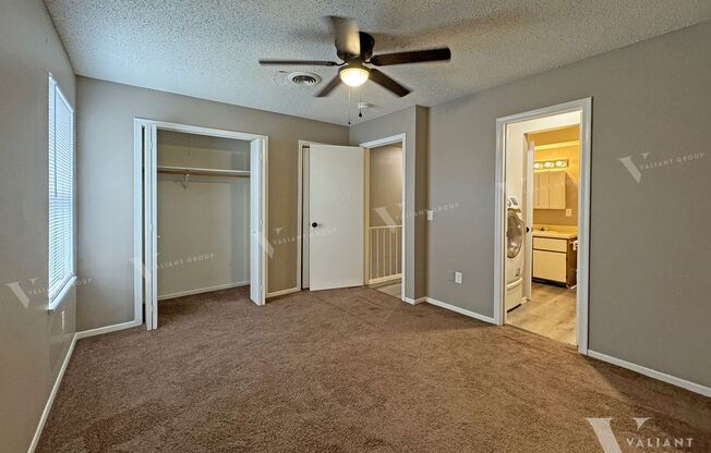 2 beds, 1.5 baths, $950, Unit H