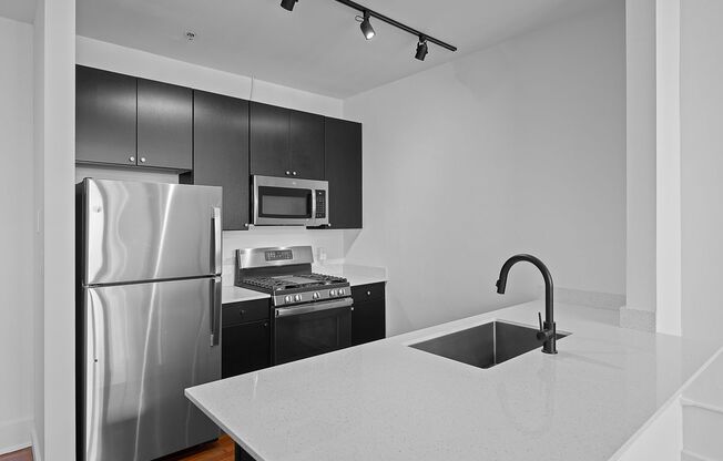 1 bed, 1 bath, 735 sqft, $1,816, Unit 100-514