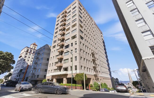 1310 Jones #804