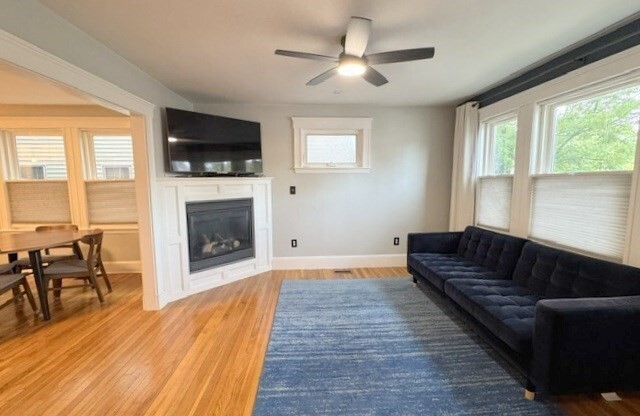 238 HYDE PARK AVE