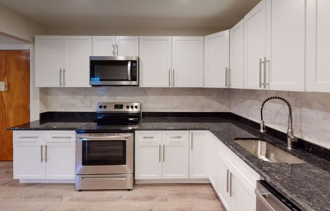 2 beds, 1 bath, 759 sqft, $2,195, Unit 308