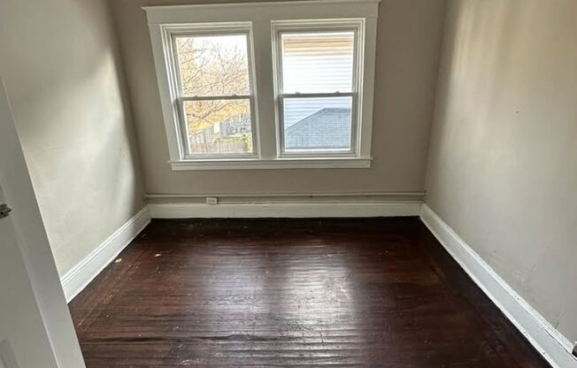 Fairview Ave 3924