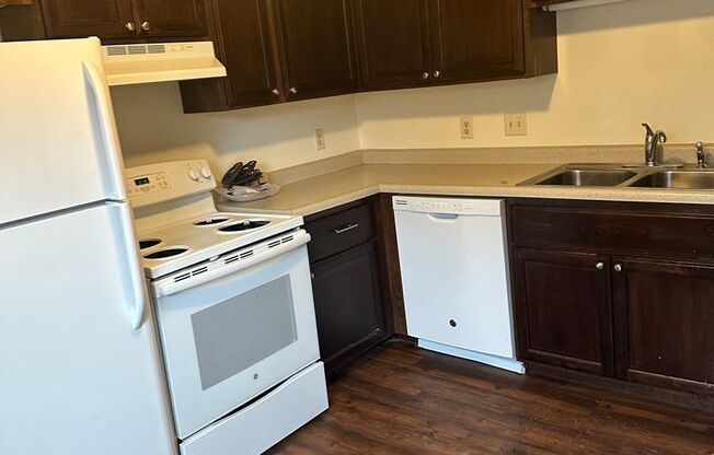 708-722 S River Road