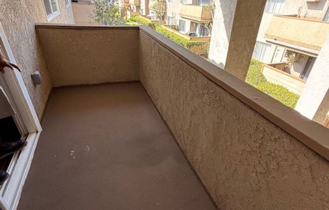 1 bed, 1 bath, 713 sqft, $1,995, Unit B053