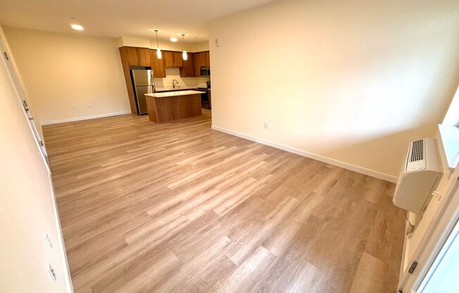 2 beds, 1 bath, $1,910, Unit C309