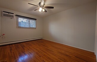 1 bed, 1 bath, $2,700, Unit 1