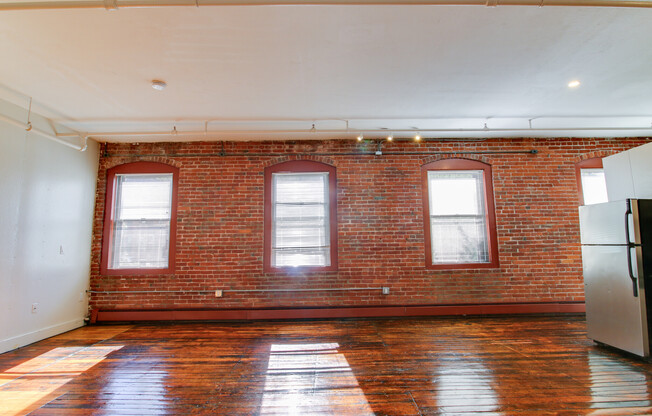 Studio, 1 bath, 650 sqft, $3,000, Unit W105